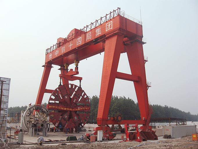Metro construction gantry crane